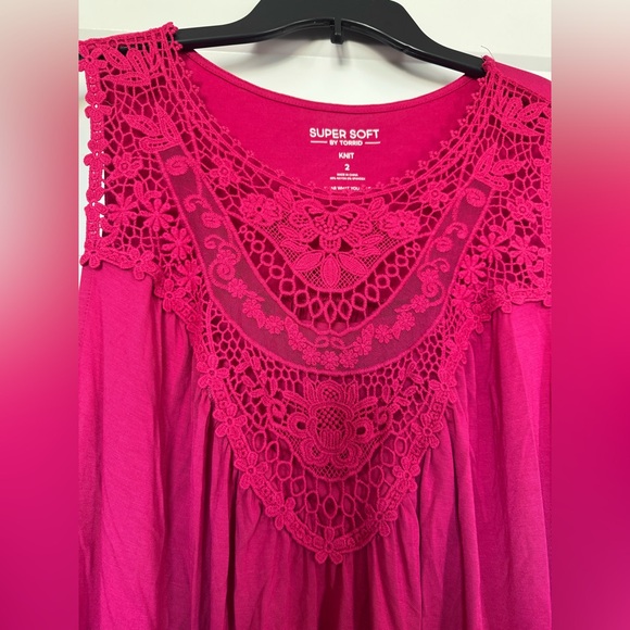 TORRID | Lace Yoke Tank - Picture 7 of 9